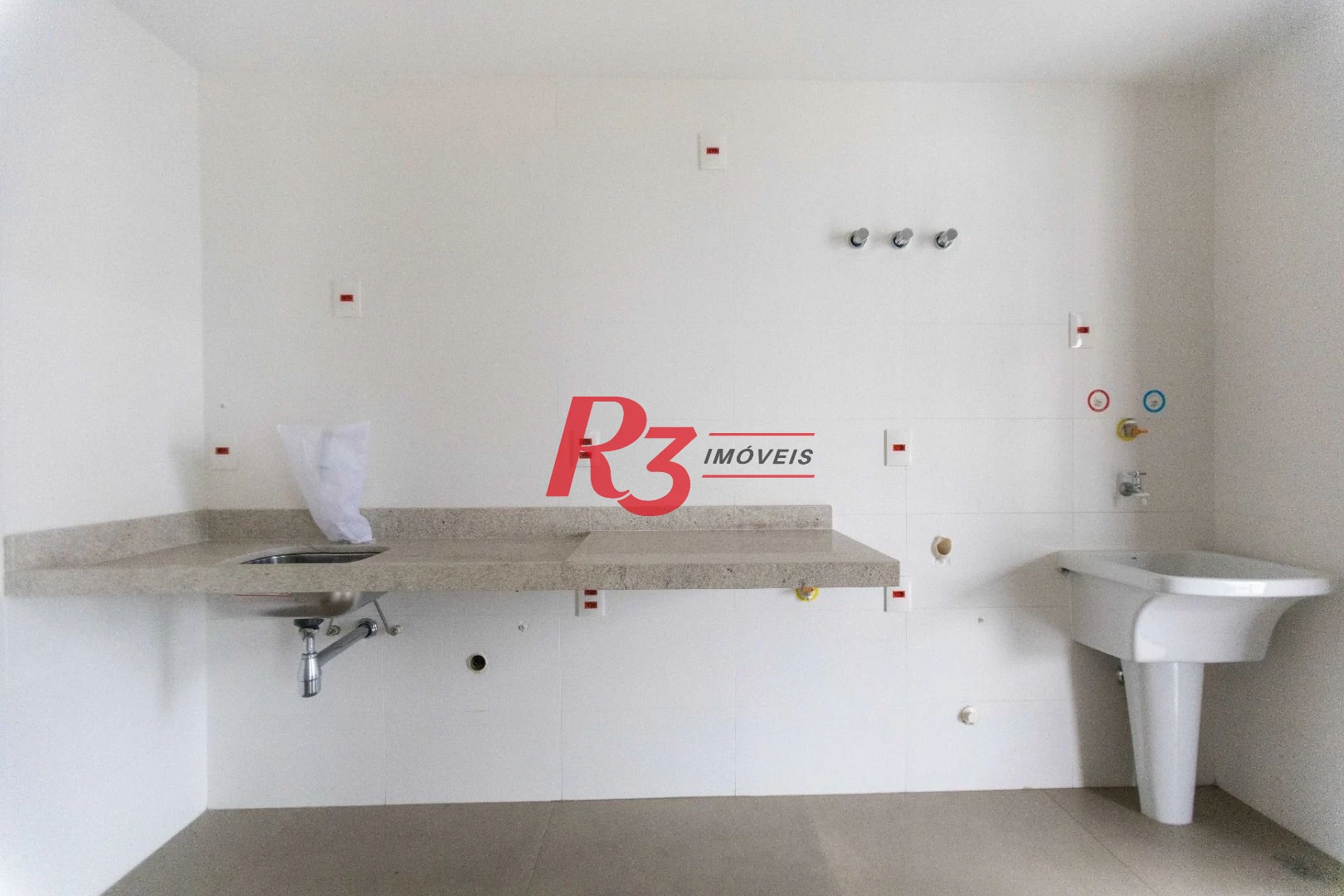 Apartamento com 1 dormitório à venda, 54 m² por R$ 935.000,00 - Boqueirão - Santos/SP