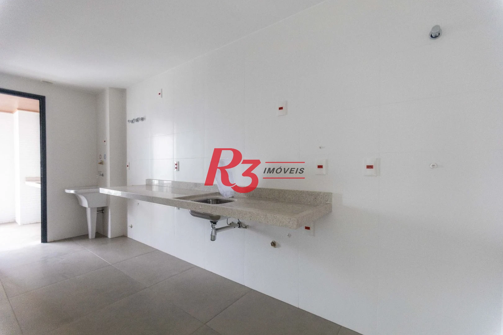 Apartamento com 2 dormitórios à venda, 83 m² por R$ 1.272.000,00 - Boqueirão - Santos/SP