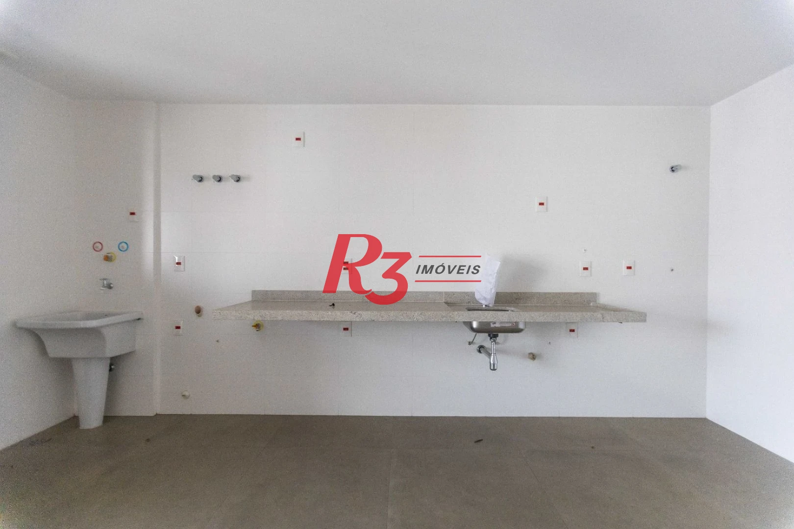 Apartamento com 2 dormitórios à venda, 83 m² por R$ 1.220.000,00 - Boqueirão - Santos/SP