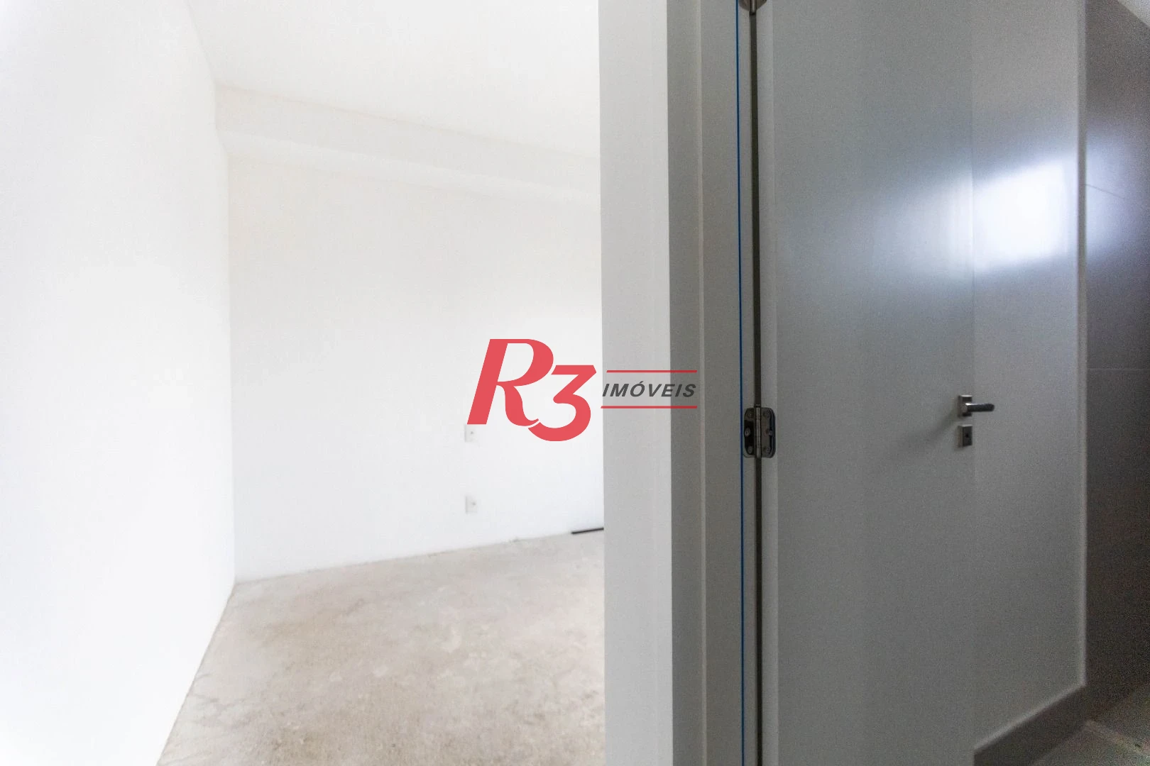 Apartamento com 2 dormitórios à venda, 83 m² por R$ 1.220.000,00 - Boqueirão - Santos/SP