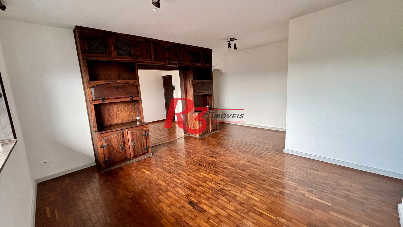 Apartamento com 2 dormitórios à venda, 116 m² por R$ 580.000,00 - Boqueirão - Santos/SP