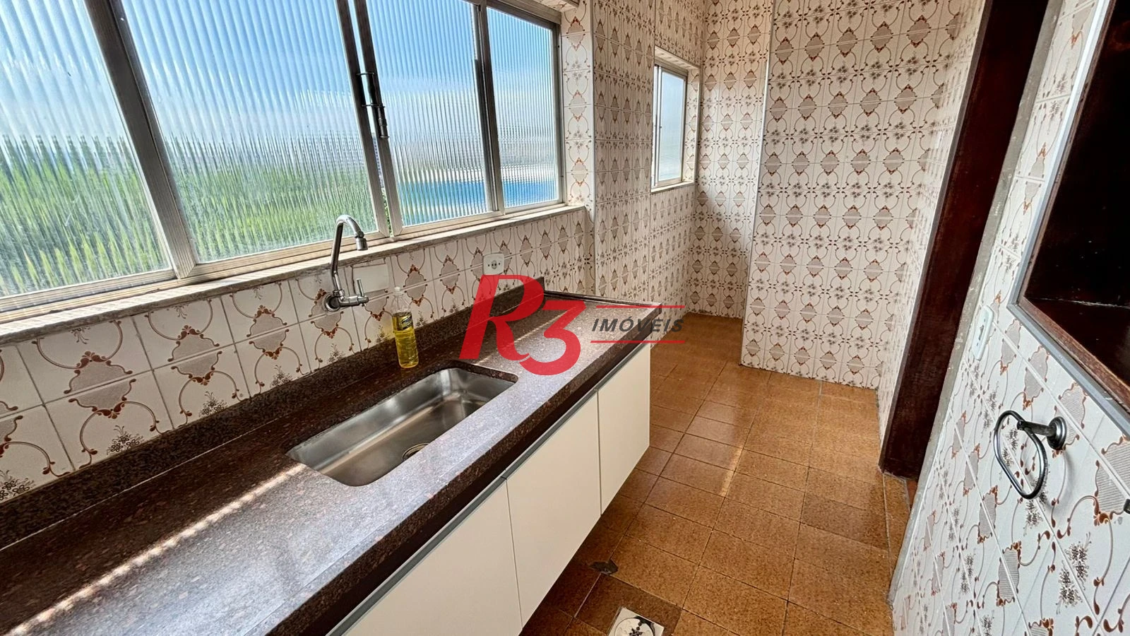 Apartamento com 2 dormitórios à venda, 116 m² por R$ 580.000,00 - Boqueirão - Santos/SP