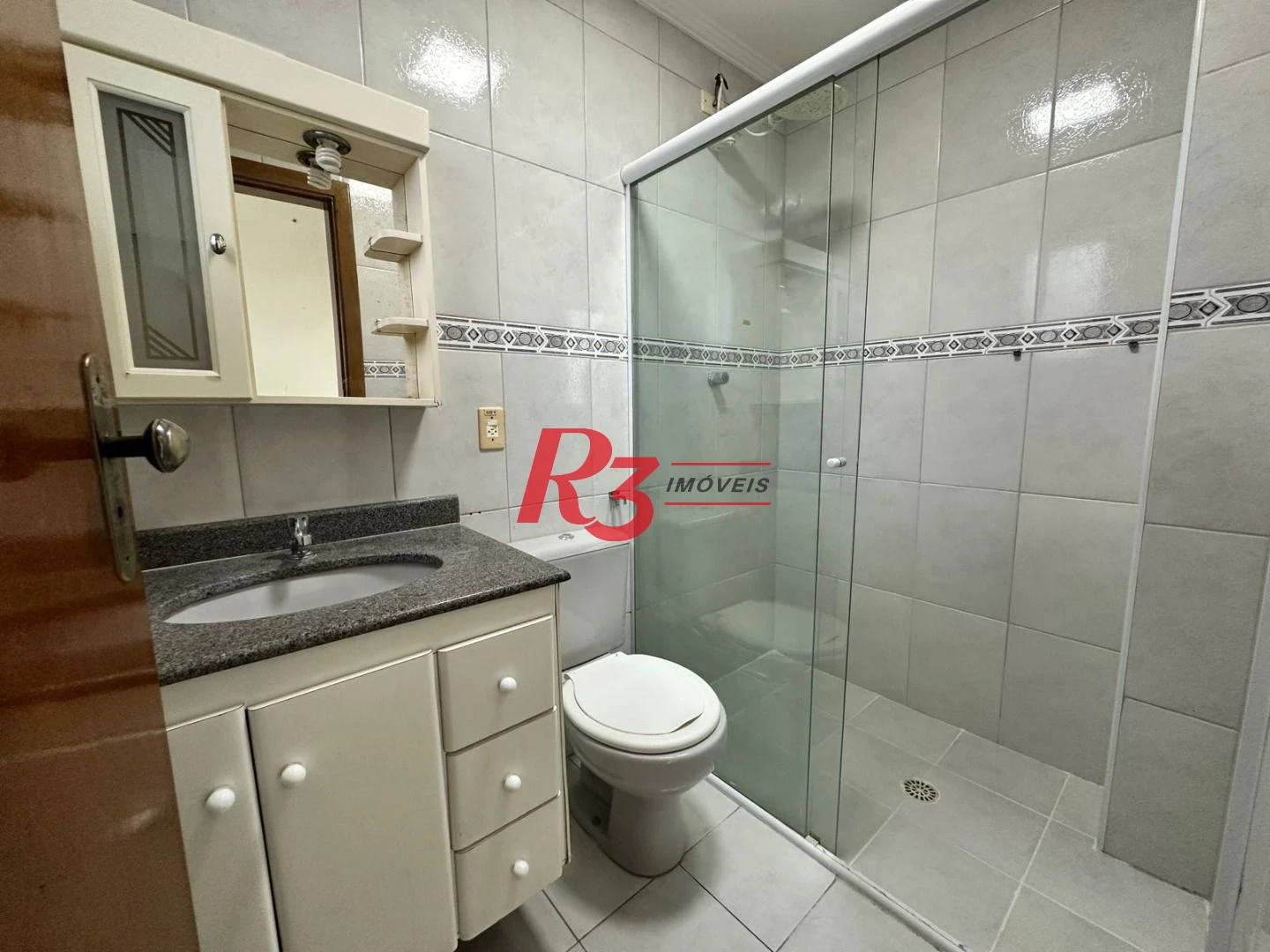 Apartamento com 3 dormitórios para alugar, 170 m² por R$ 8.000,00/mês - Aviação - Praia Grande/SP