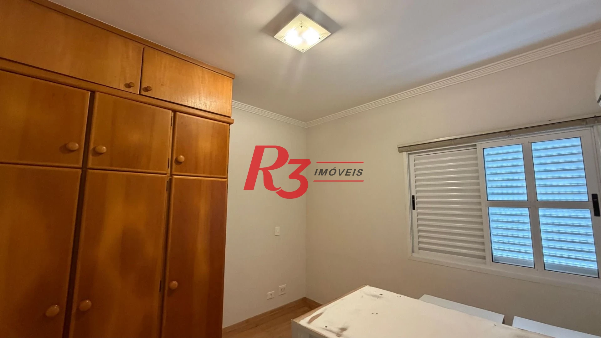 Apartamento com 2 dormitórios à venda, 70 m² por R$ 700.000,00 - Gonzaga - Santos/SP