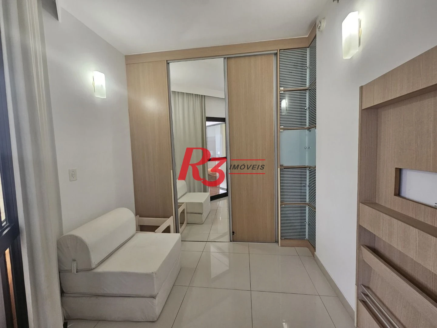 Apartamento com 2 dormitórios à venda, 60 m² por R$ 850.000,00 - Boqueirão - Santos/SP