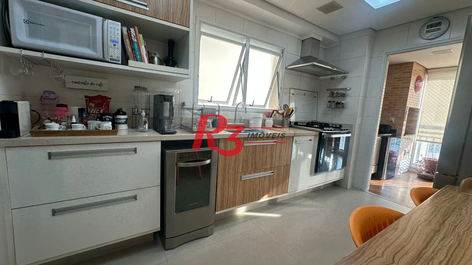 Apartamento com 3 dormitórios à venda, 159 m² por R$ 2.250.000,00 - Gonzaga - Santos/SP
