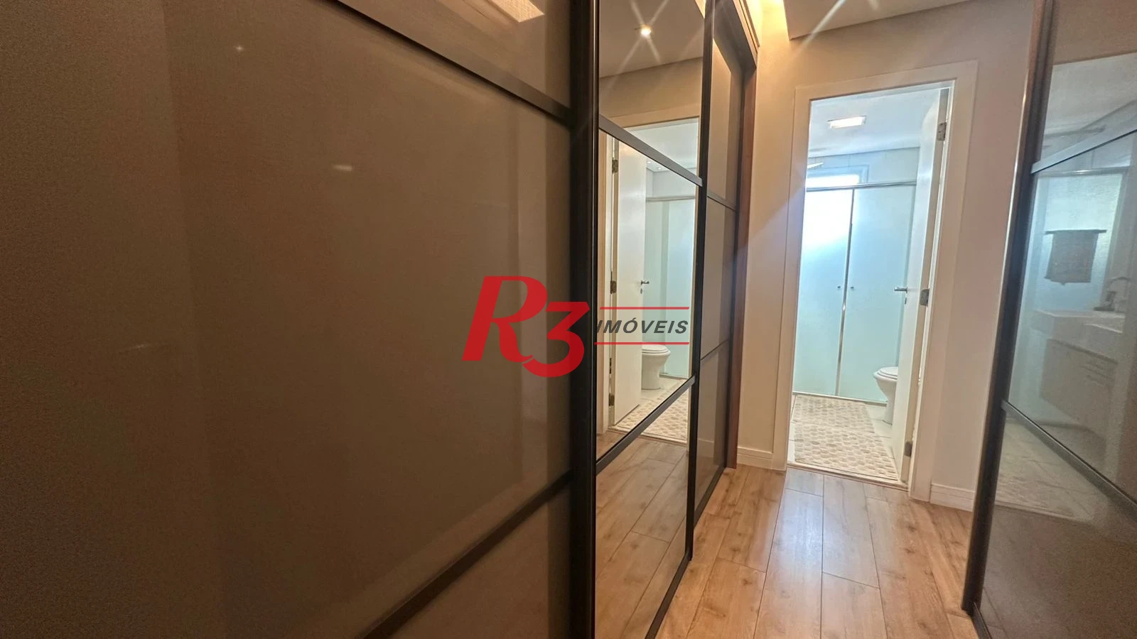 Apartamento com 3 dormitórios à venda, 159 m² por R$ 2.250.000,00 - Gonzaga - Santos/SP