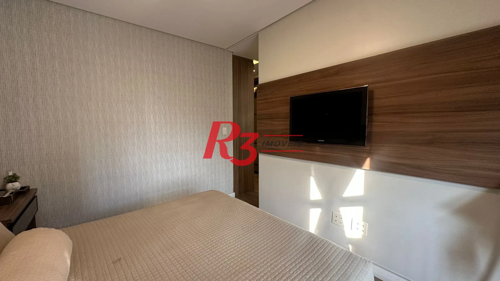 Apartamento com 3 dormitórios à venda, 159 m² por R$ 2.250.000,00 - Gonzaga - Santos/SP