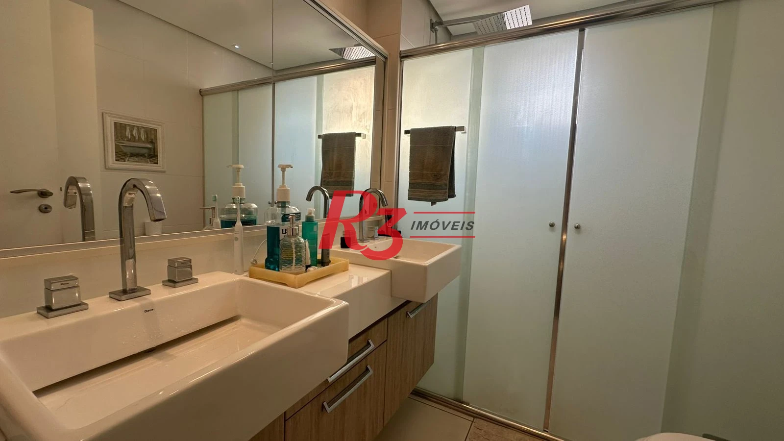 Apartamento com 3 dormitórios à venda, 159 m² por R$ 2.250.000,00 - Gonzaga - Santos/SP