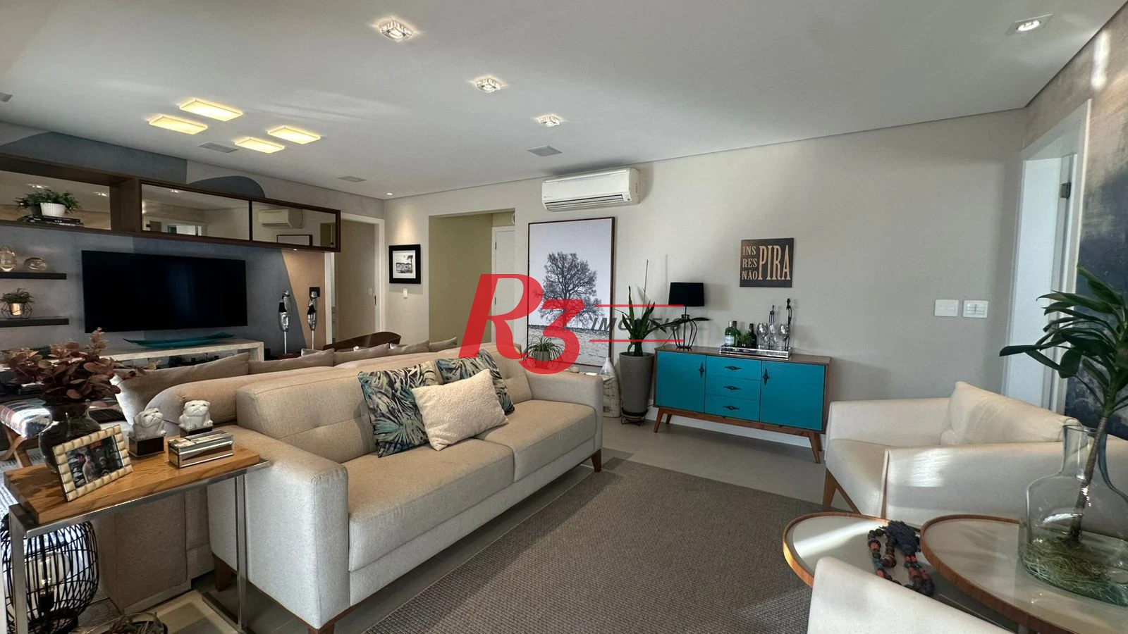 Apartamento com 3 dormitórios à venda, 159 m² por R$ 2.250.000,00 - Gonzaga - Santos/SP