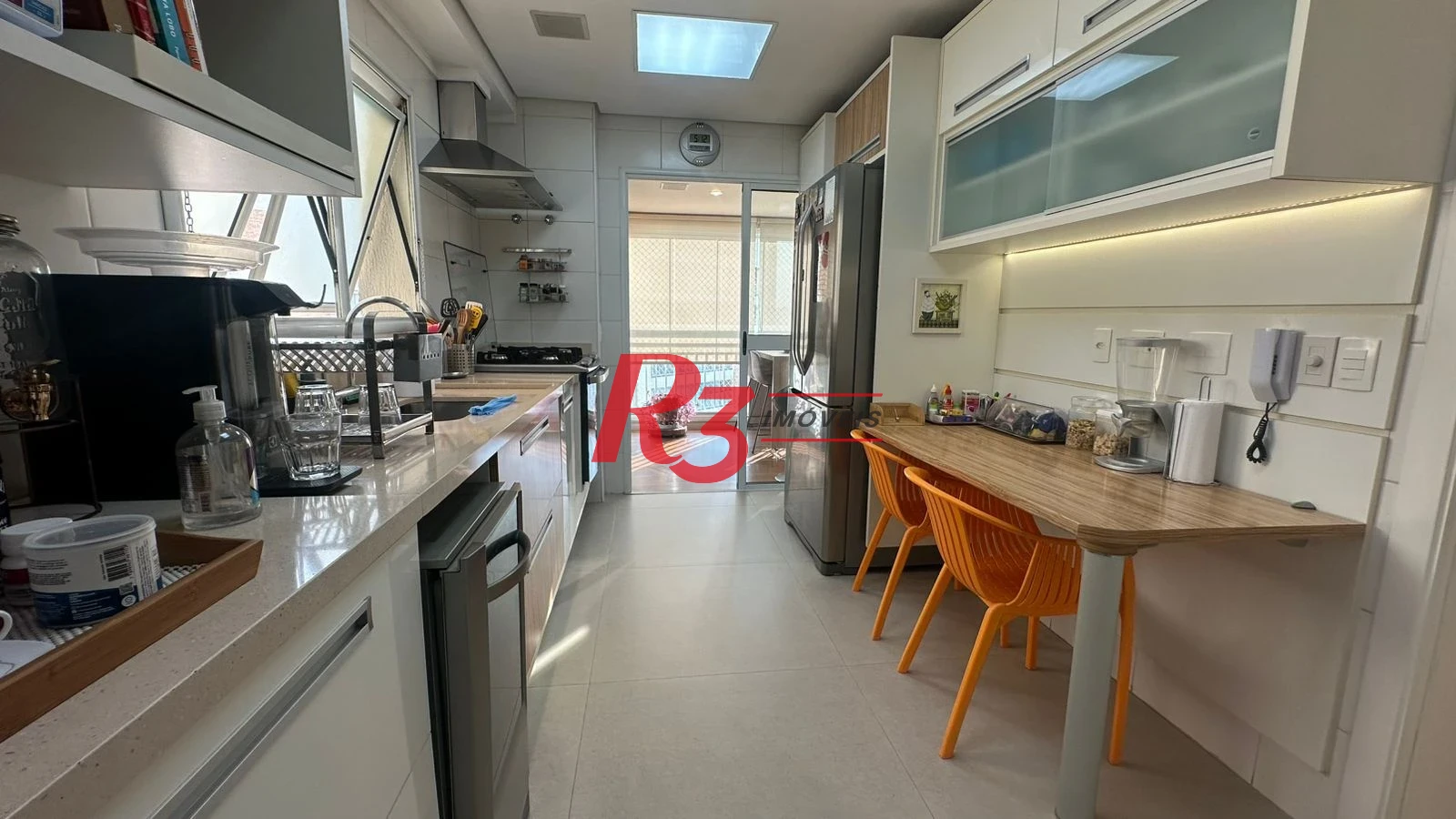 Apartamento com 3 dormitórios à venda, 159 m² por R$ 2.250.000,00 - Gonzaga - Santos/SP