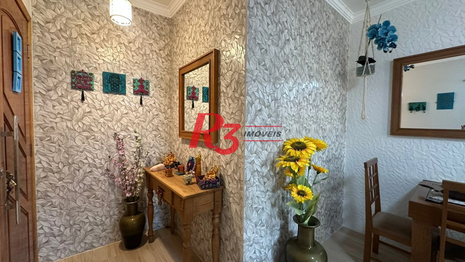 Apartamento com 3 dormitórios à venda, 115 m² por R$ 695.000,00 - Campo Grande - Santos/SP
