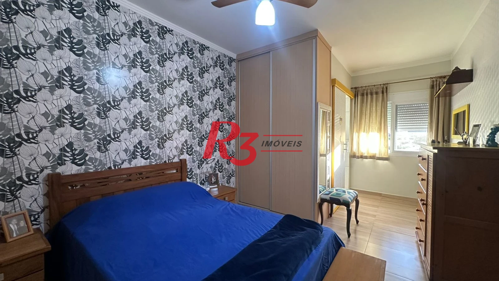 Apartamento com 3 dormitórios à venda, 115 m² por R$ 695.000,00 - Campo Grande - Santos/SP