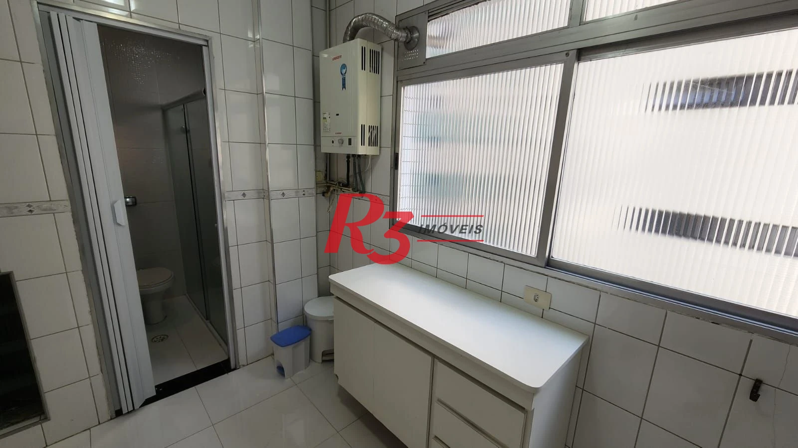 Apartamento com 2 dormitórios à venda, 84 m² por R$ 816.200,00 - Gonzaga - Santos/SP