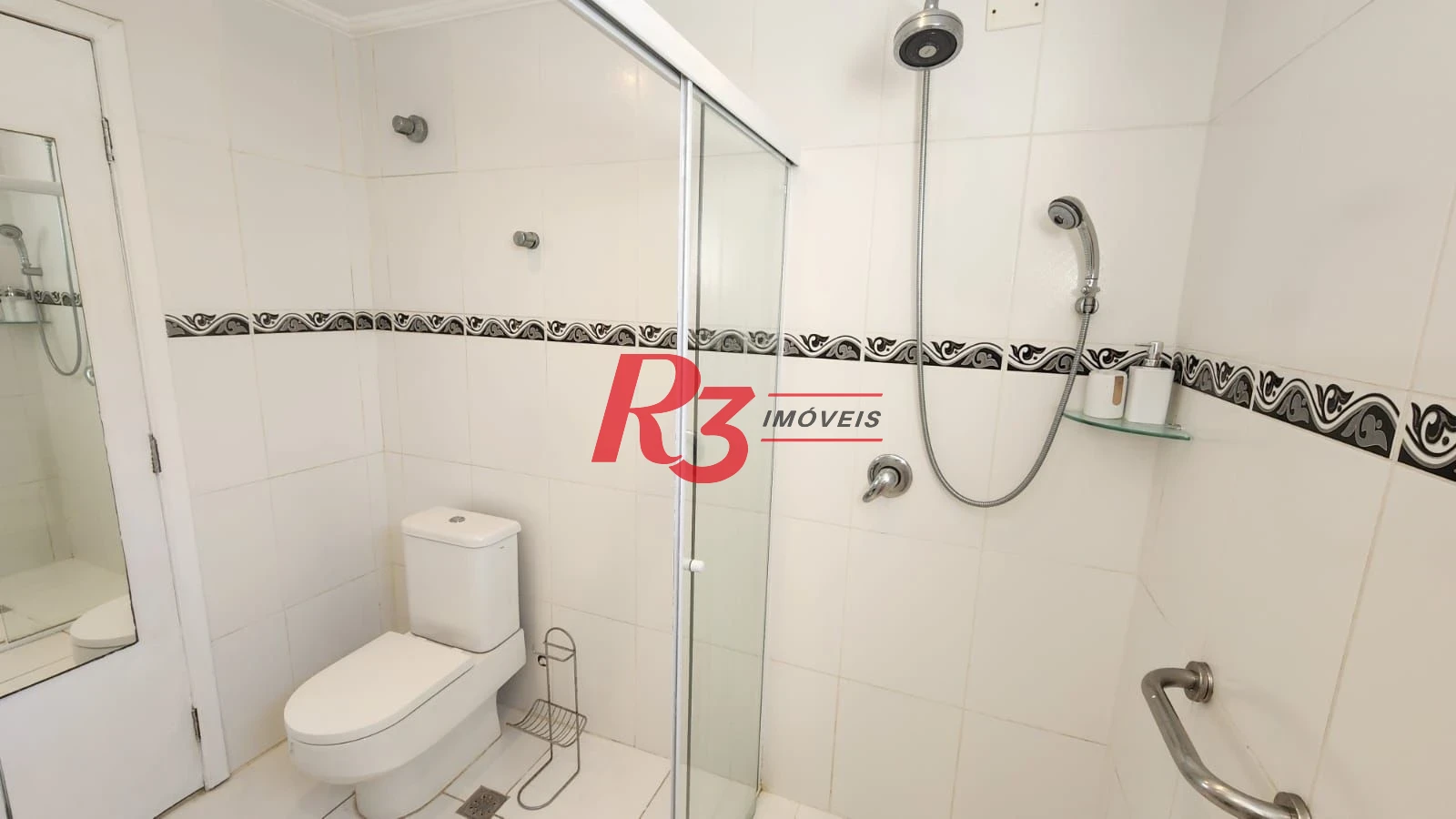 Apartamento com 2 dormitórios à venda, 84 m² por R$ 816.200,00 - Gonzaga - Santos/SP