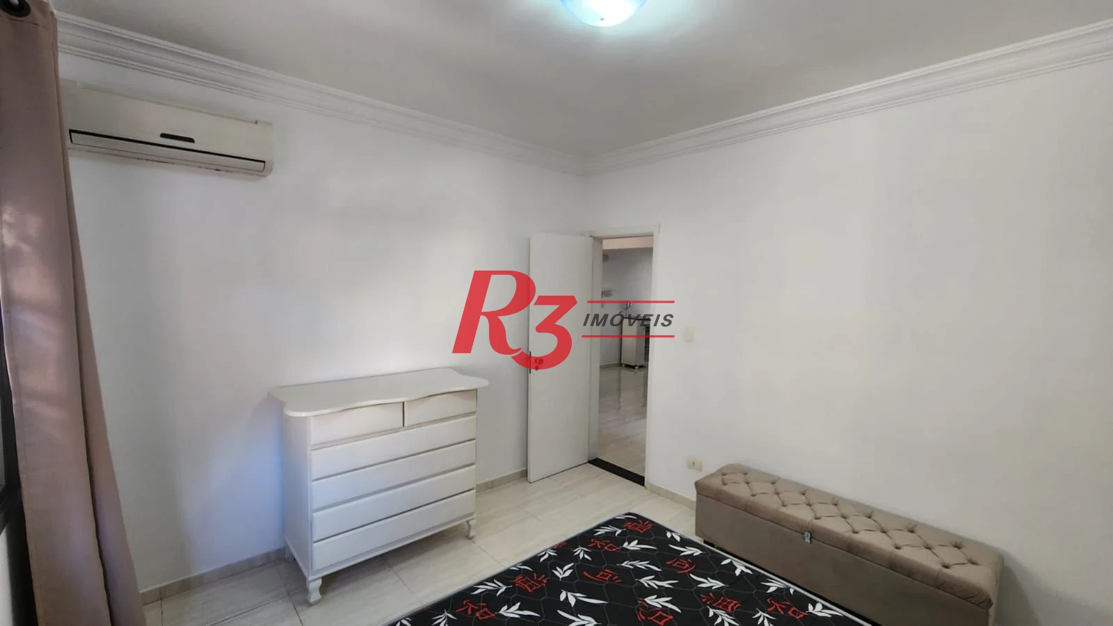 Apartamento com 2 dormitórios à venda, 84 m² por R$ 816.200,00 - Gonzaga - Santos/SP