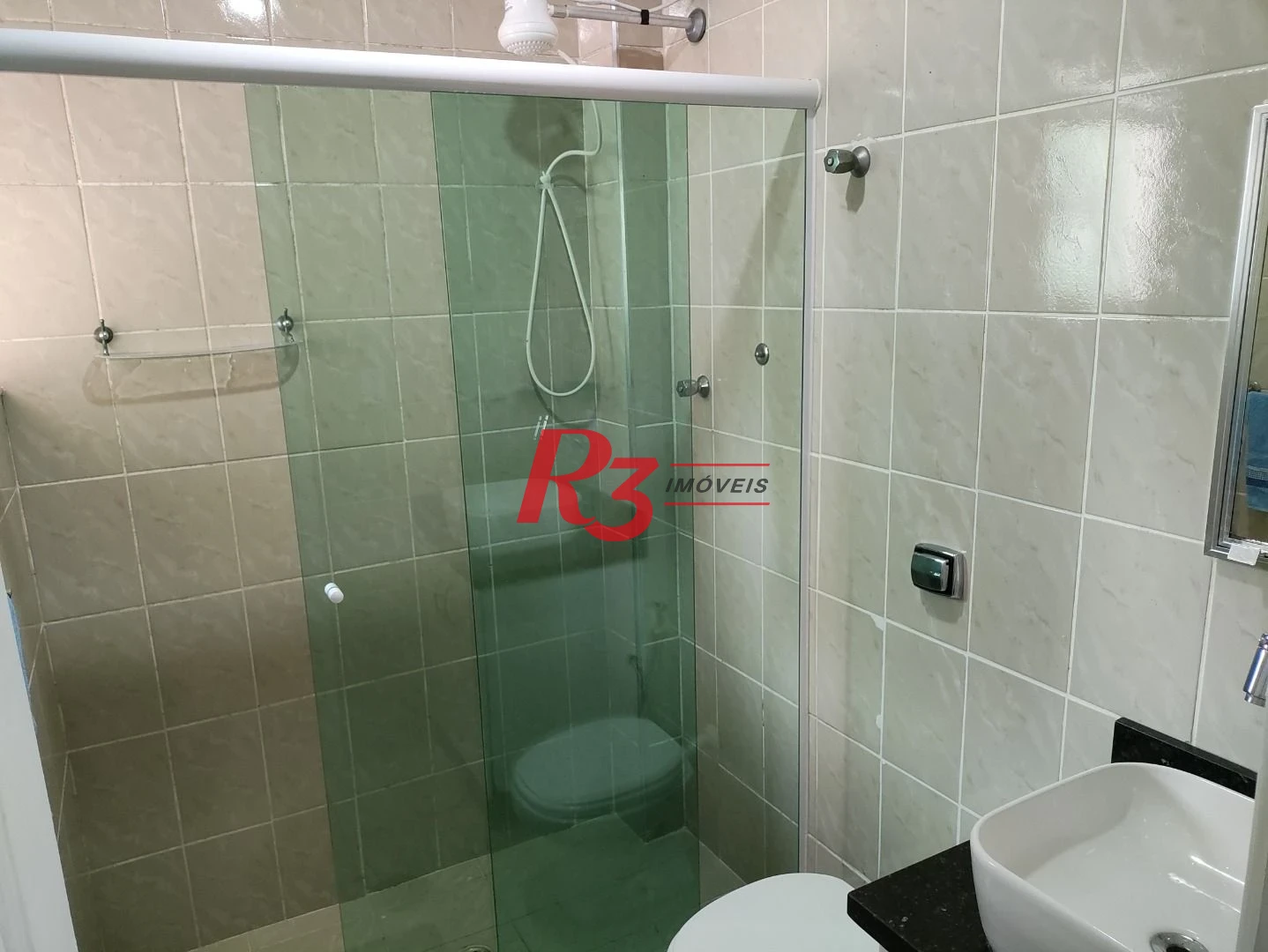 Apartamento com 2 dormitórios à venda, 70 m² por R$ 450.000,00 - Boqueirão - Praia Grande/SP