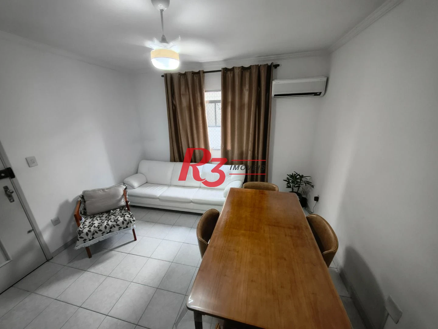 Apartamento com 2 dormitórios à venda, 70 m² por R$ 450.000,00 - Boqueirão - Praia Grande/SP