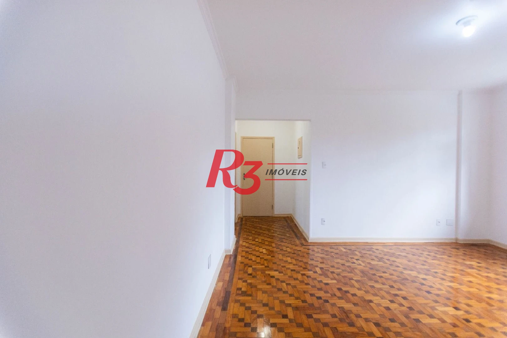 Apartamento com 2 dormitórios à venda, 78 m² por R$ 630.000,00 - Gonzaga - Santos/SP