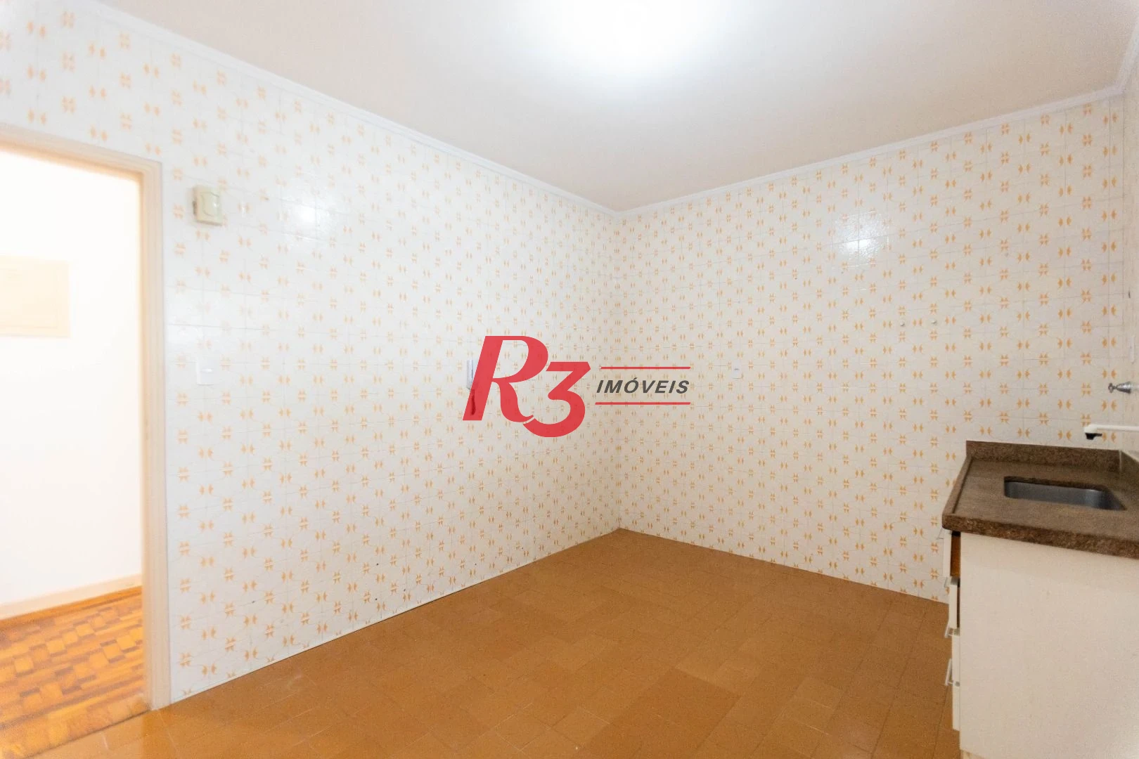 Apartamento com 2 dormitórios à venda, 78 m² por R$ 630.000,00 - Gonzaga - Santos/SP