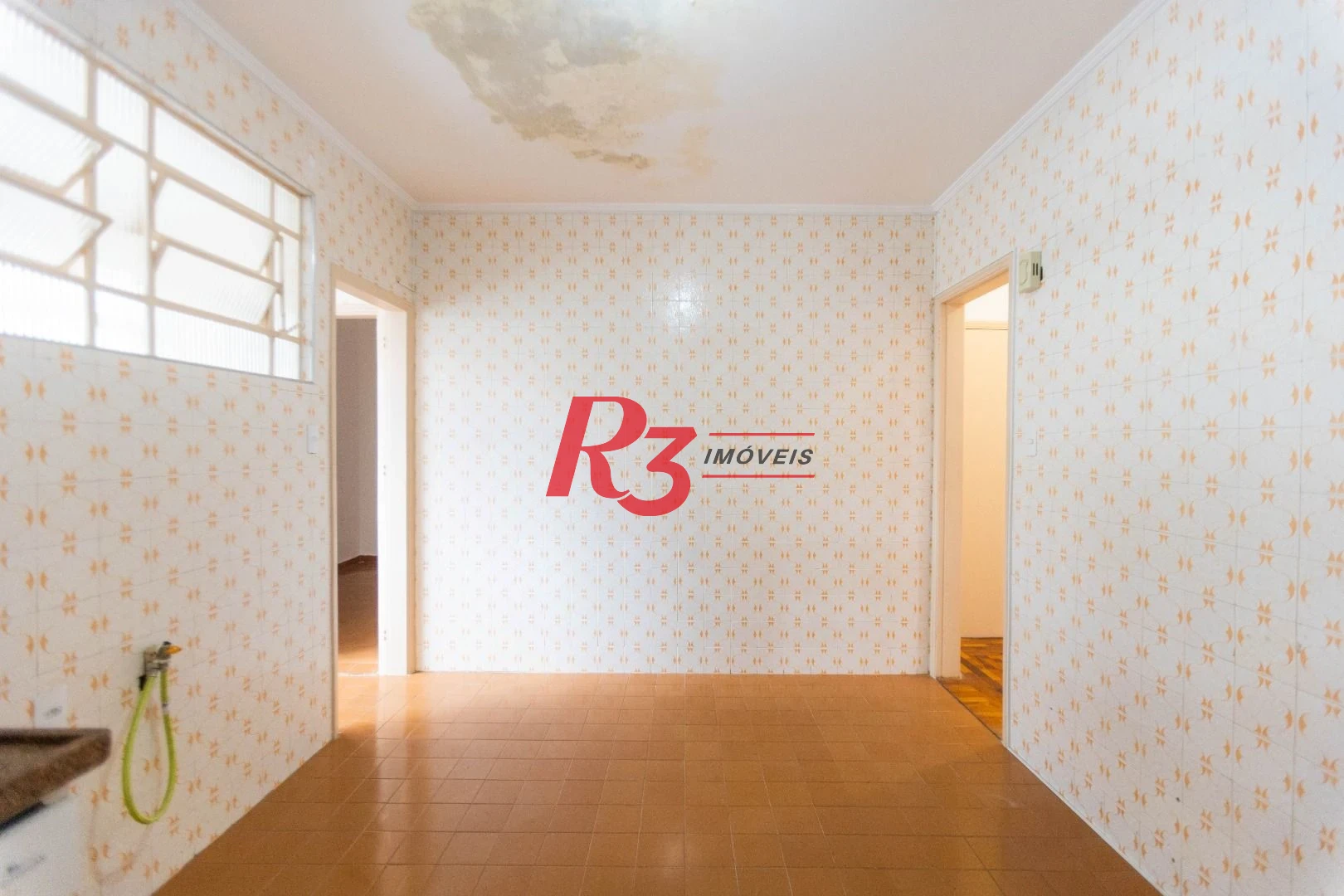 Apartamento com 2 dormitórios à venda, 78 m² por R$ 630.000,00 - Gonzaga - Santos/SP