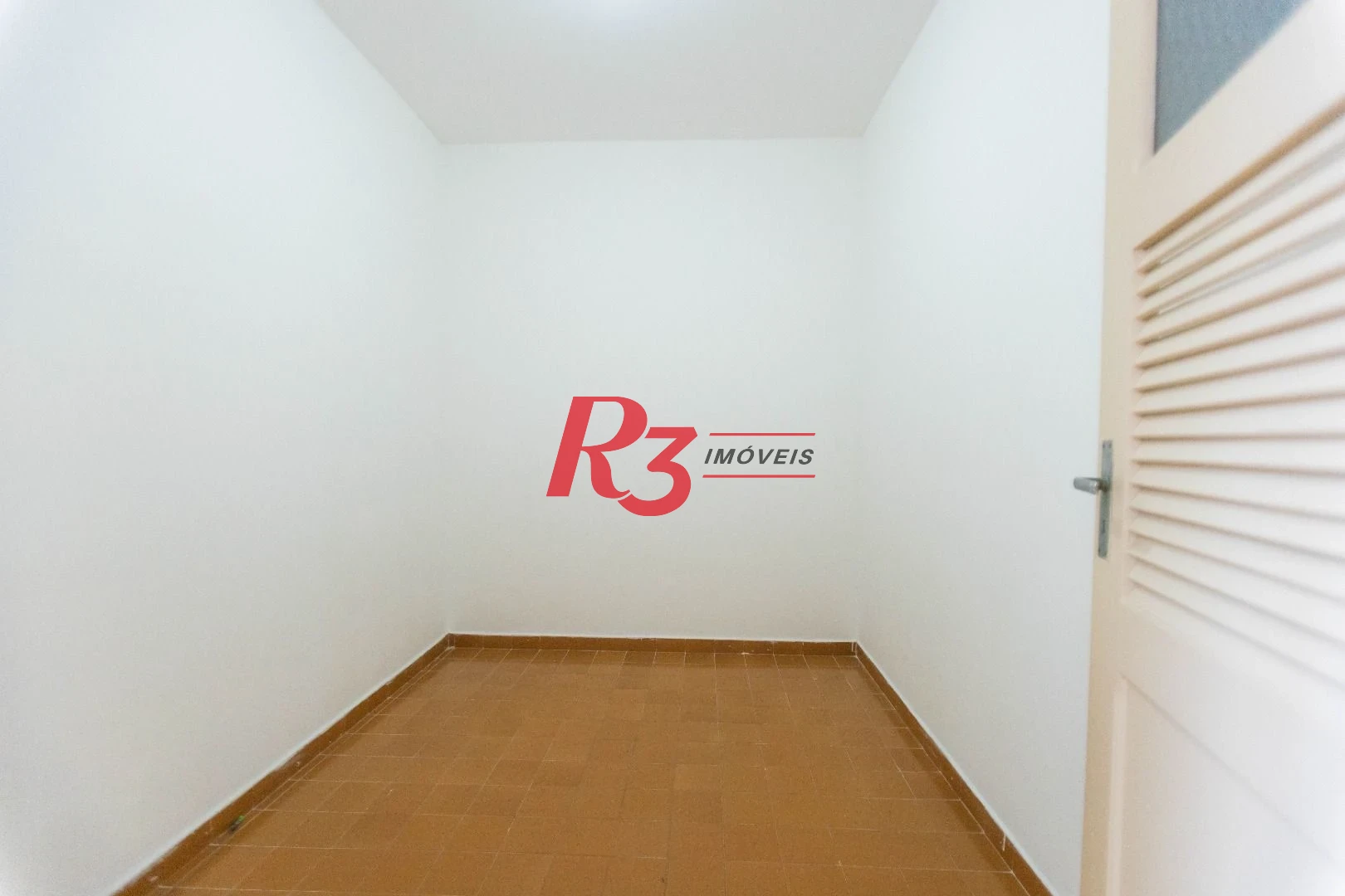 Apartamento com 2 dormitórios à venda, 78 m² por R$ 630.000,00 - Gonzaga - Santos/SP