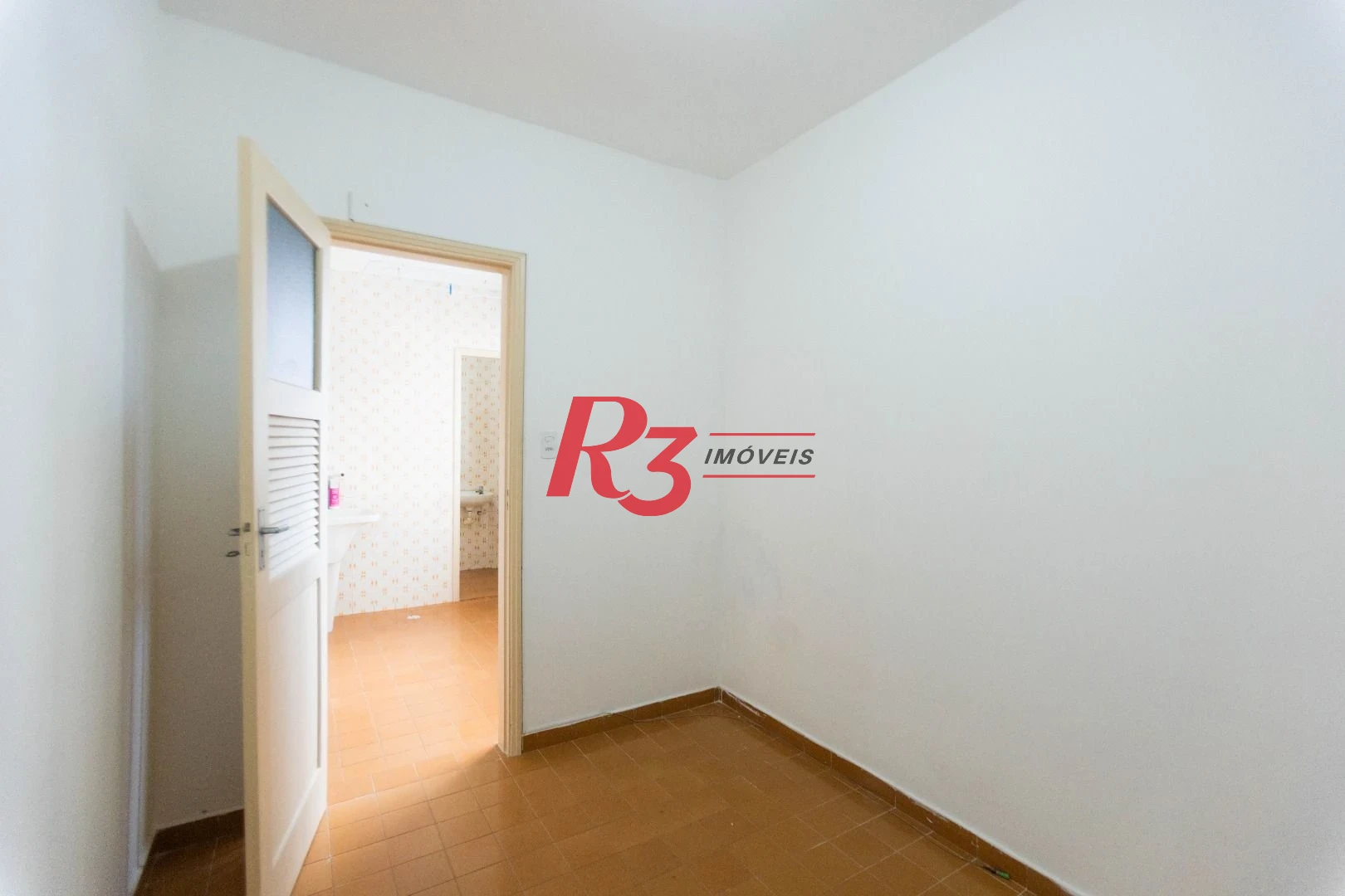 Apartamento com 2 dormitórios à venda, 78 m² por R$ 630.000,00 - Gonzaga - Santos/SP
