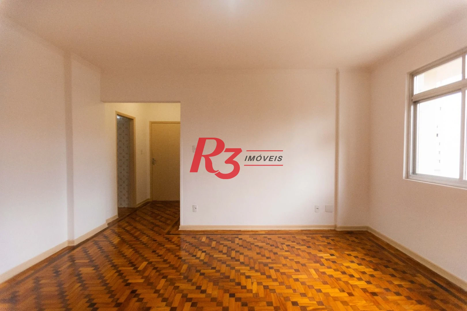 Apartamento com 2 dormitórios à venda, 78 m² por R$ 630.000,00 - Gonzaga - Santos/SP
