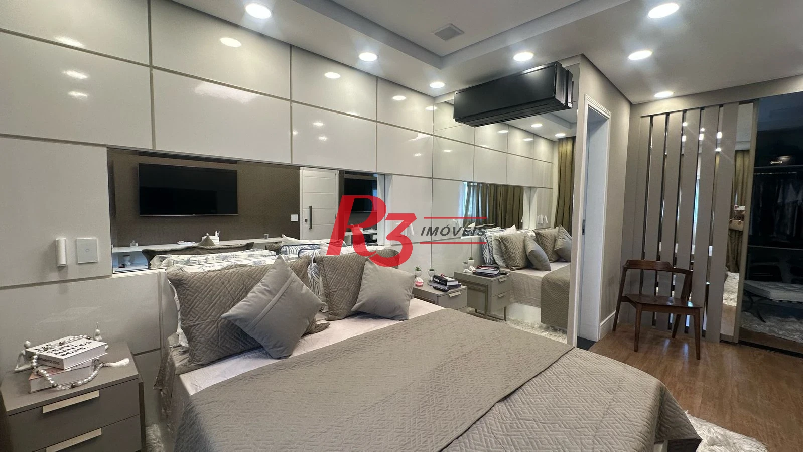 Apartamento com 2 dormitórios à venda, 101 m² por R$ 1.400.000,00 - José Menino - Santos/SP