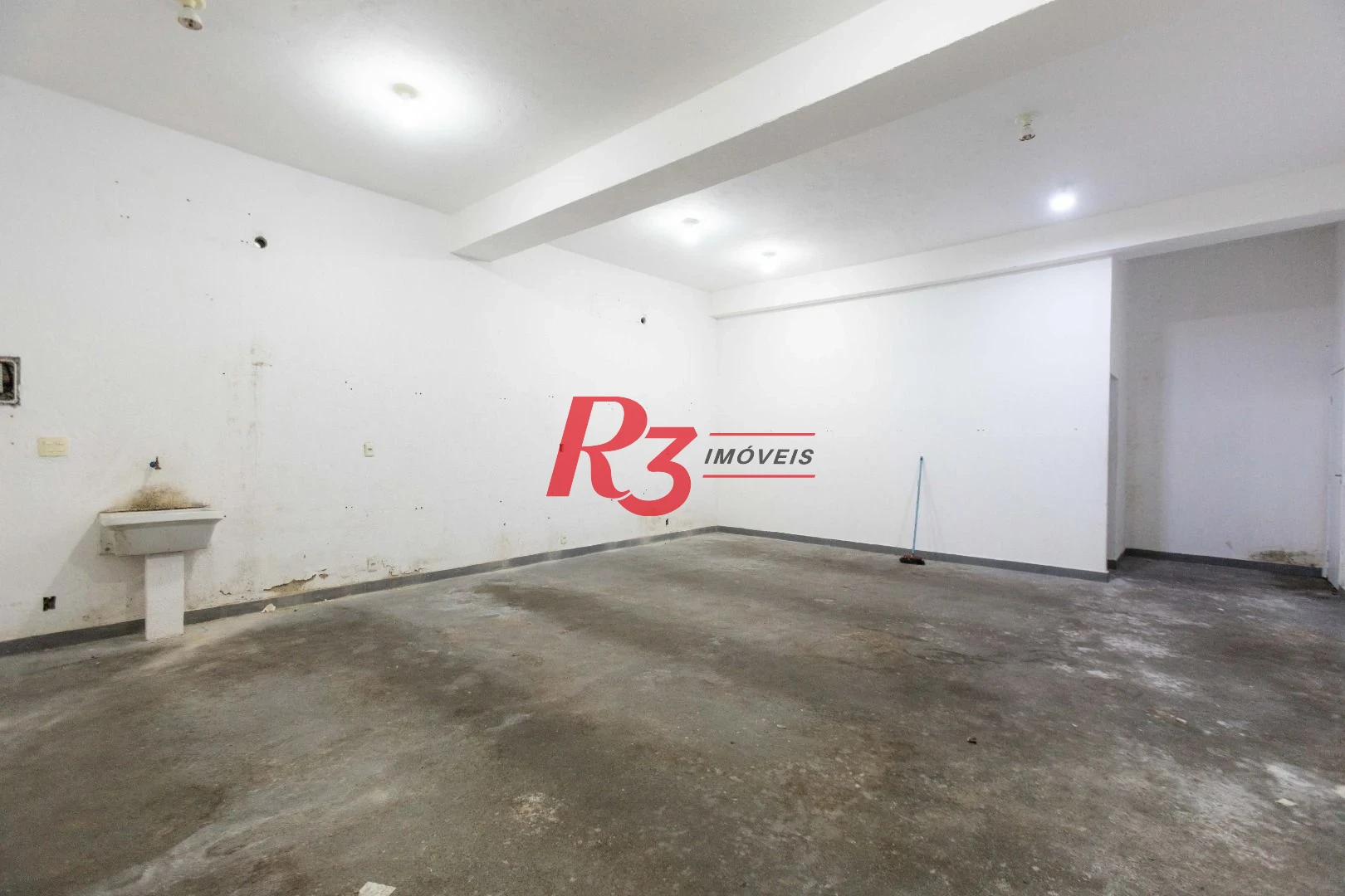 Terreno para alugar, 470 m² por R$ 13.450,00/mês - Macuco - Santos/SP