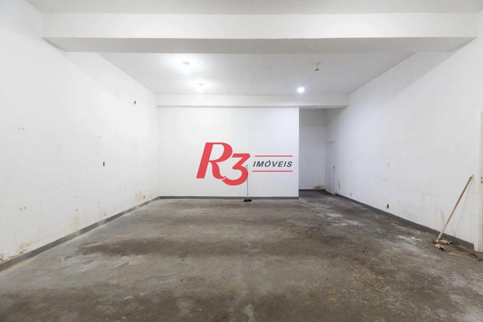 Terreno para alugar, 470 m² por R$ 13.450,00/mês - Macuco - Santos/SP