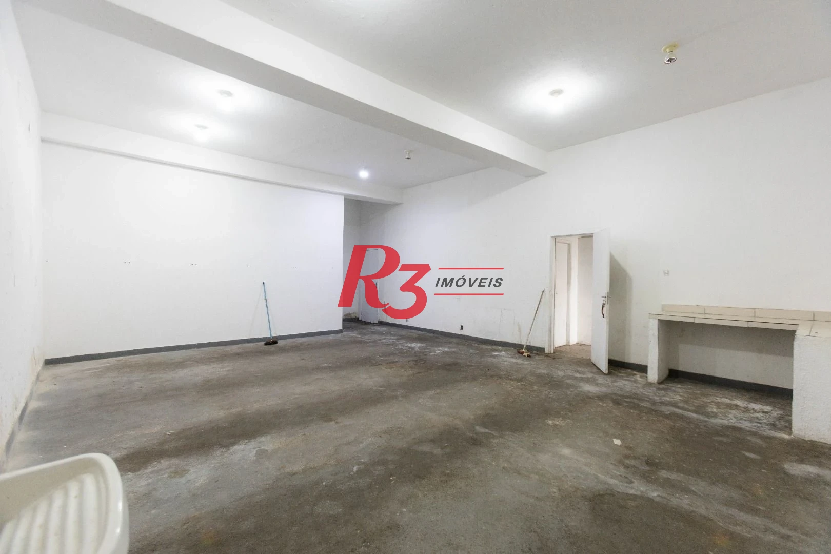 Terreno para alugar, 470 m² por R$ 13.450,00/mês - Macuco - Santos/SP