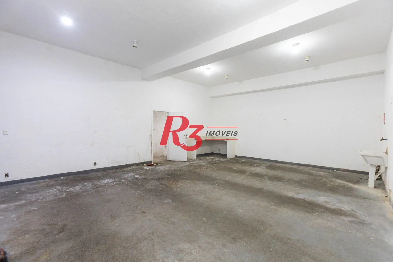 Terreno para alugar, 470 m² por R$ 13.450,00/mês - Macuco - Santos/SP