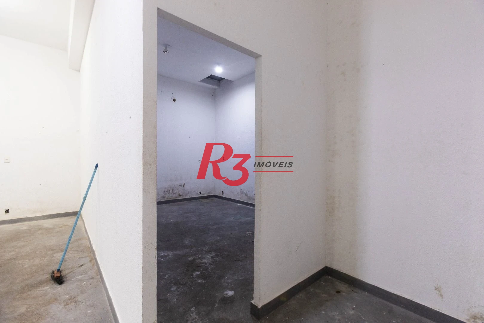 Terreno para alugar, 470 m² por R$ 13.450,00/mês - Macuco - Santos/SP