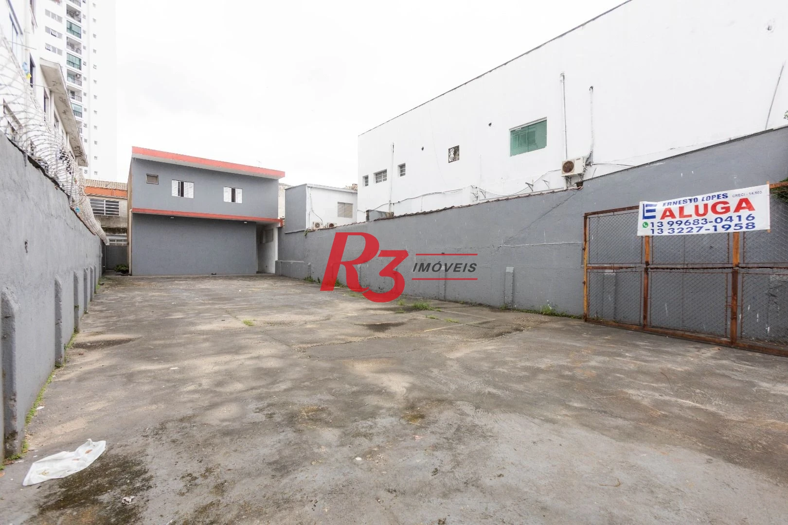Terreno para alugar, 470 m² por R$ 13.450,00/mês - Macuco - Santos/SP