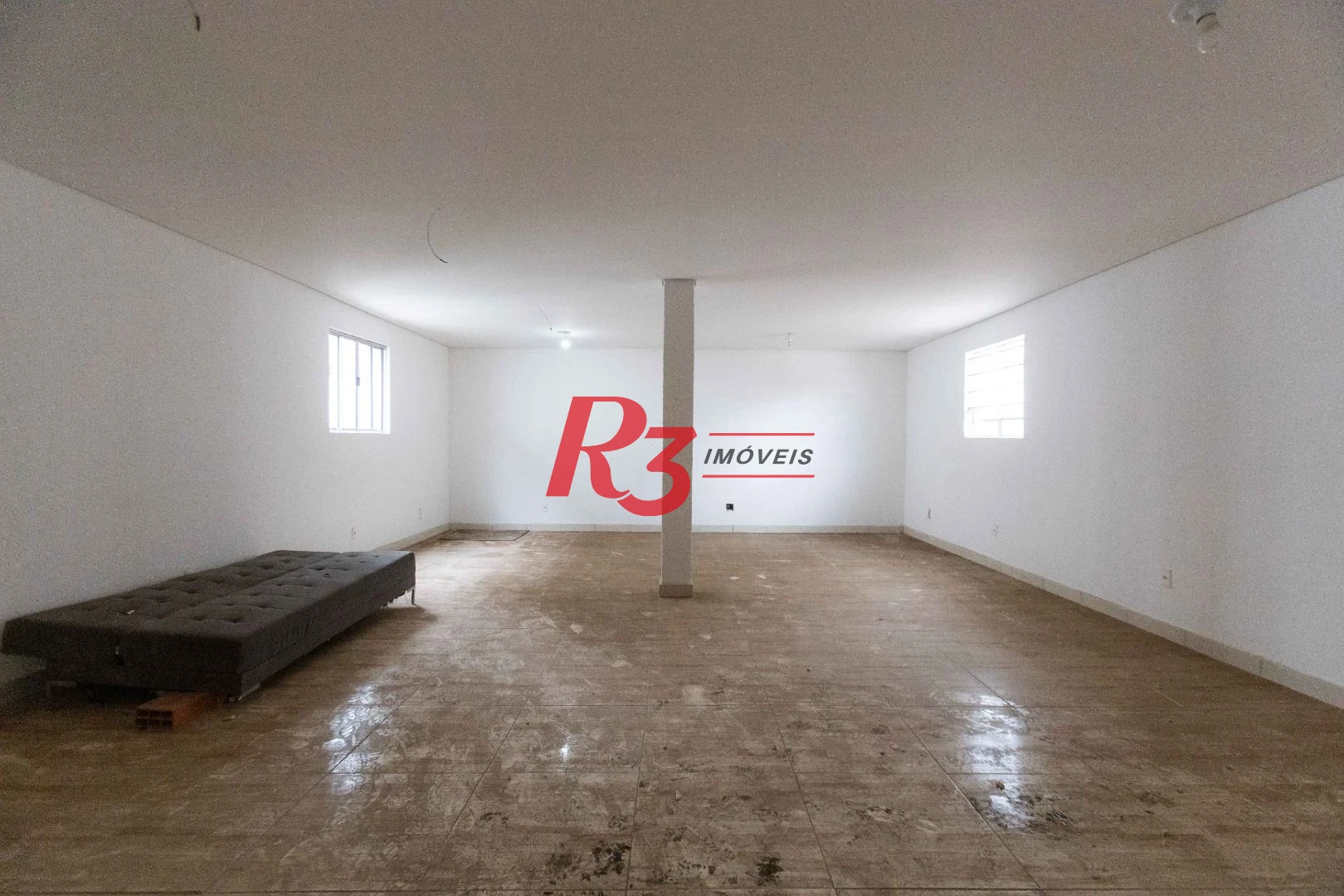 Terreno para alugar, 470 m² por R$ 13.450,00/mês - Macuco - Santos/SP