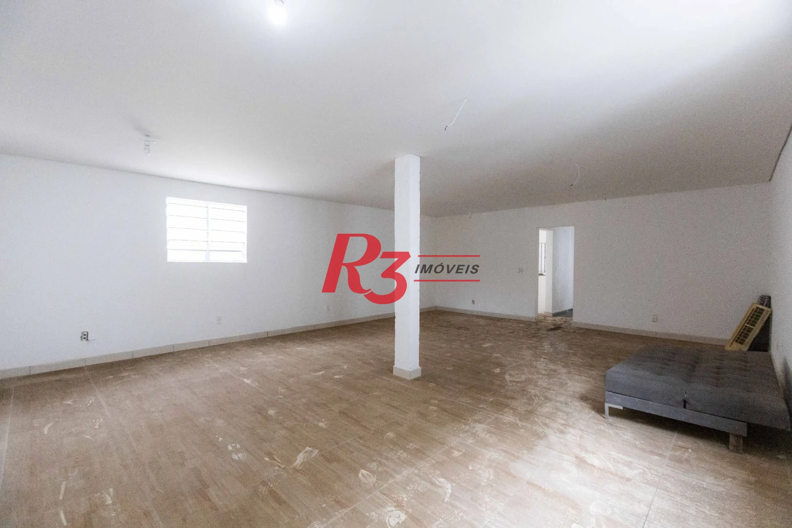 Terreno para alugar, 470 m² por R$ 13.450,00/mês - Macuco - Santos/SP