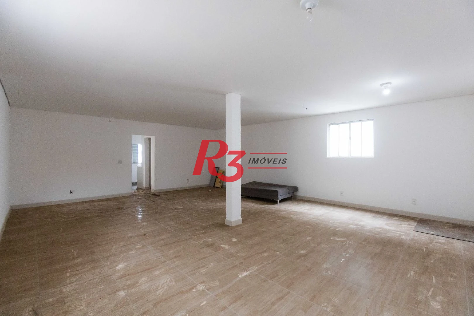 Terreno para alugar, 470 m² por R$ 13.450,00/mês - Macuco - Santos/SP