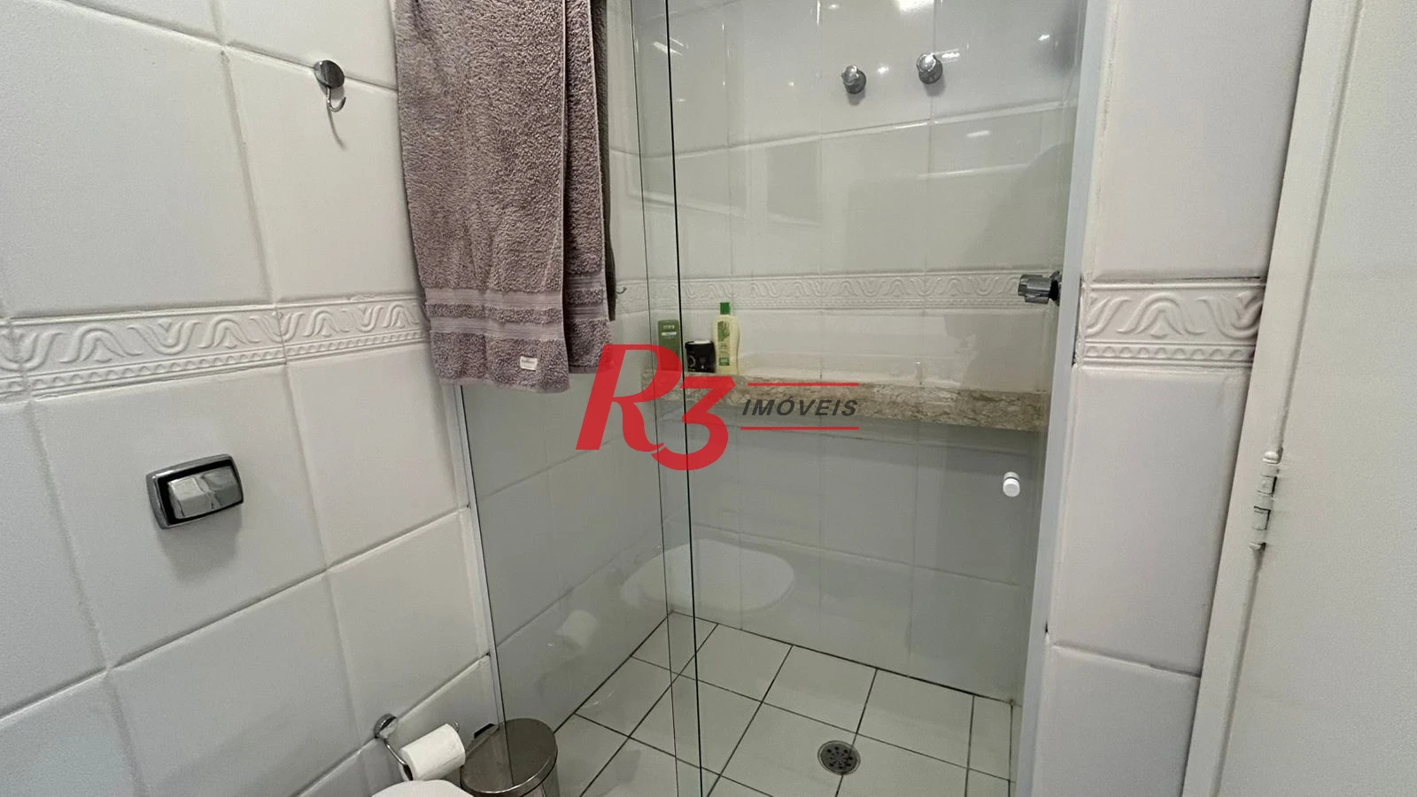 Apartamento com 2 dormitórios à venda, 80 m² por R$ 960.000,00 - Gonzaga - Santos/SP