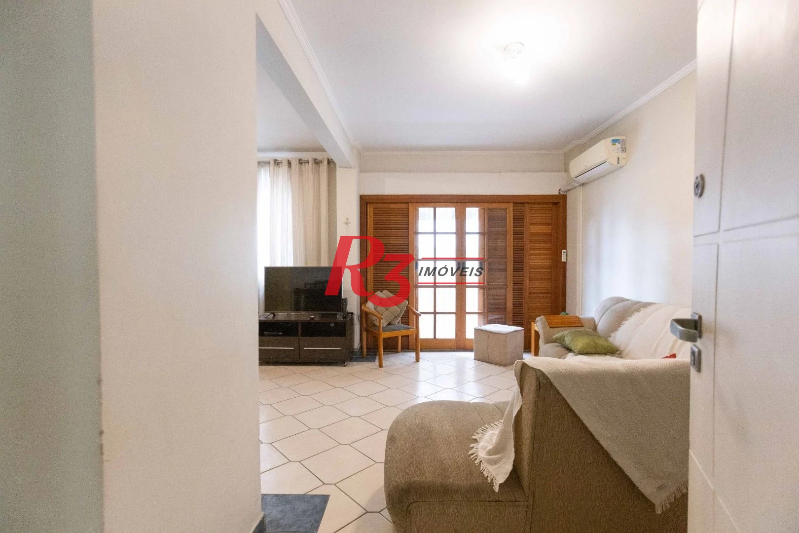 Apartamento para alugar, 100 m² por R$ 4.500,02/mês - José Menino - Santos/SP