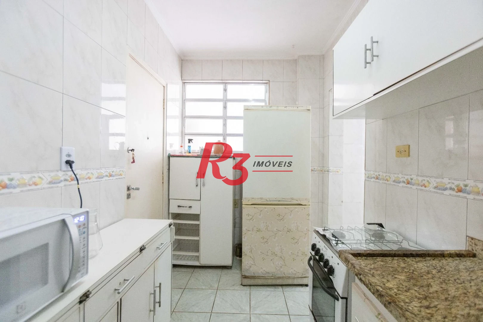 Apartamento para alugar, 100 m² por R$ 4.500,02/mês - José Menino - Santos/SP