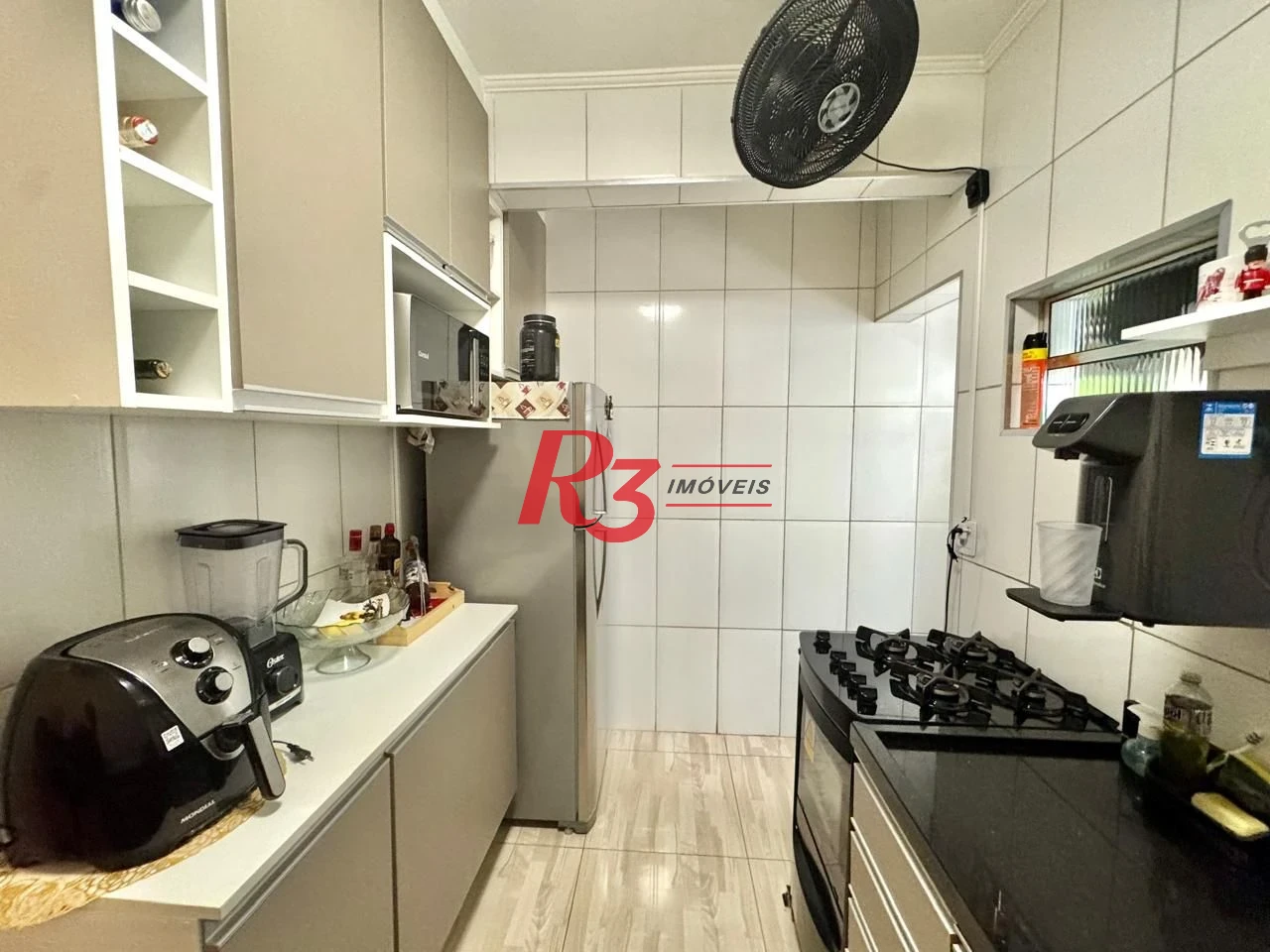 Apartamento com 2 dormitórios à venda, 65 m² por R$ 350.000,00 - Itararé - São Vicente/SP