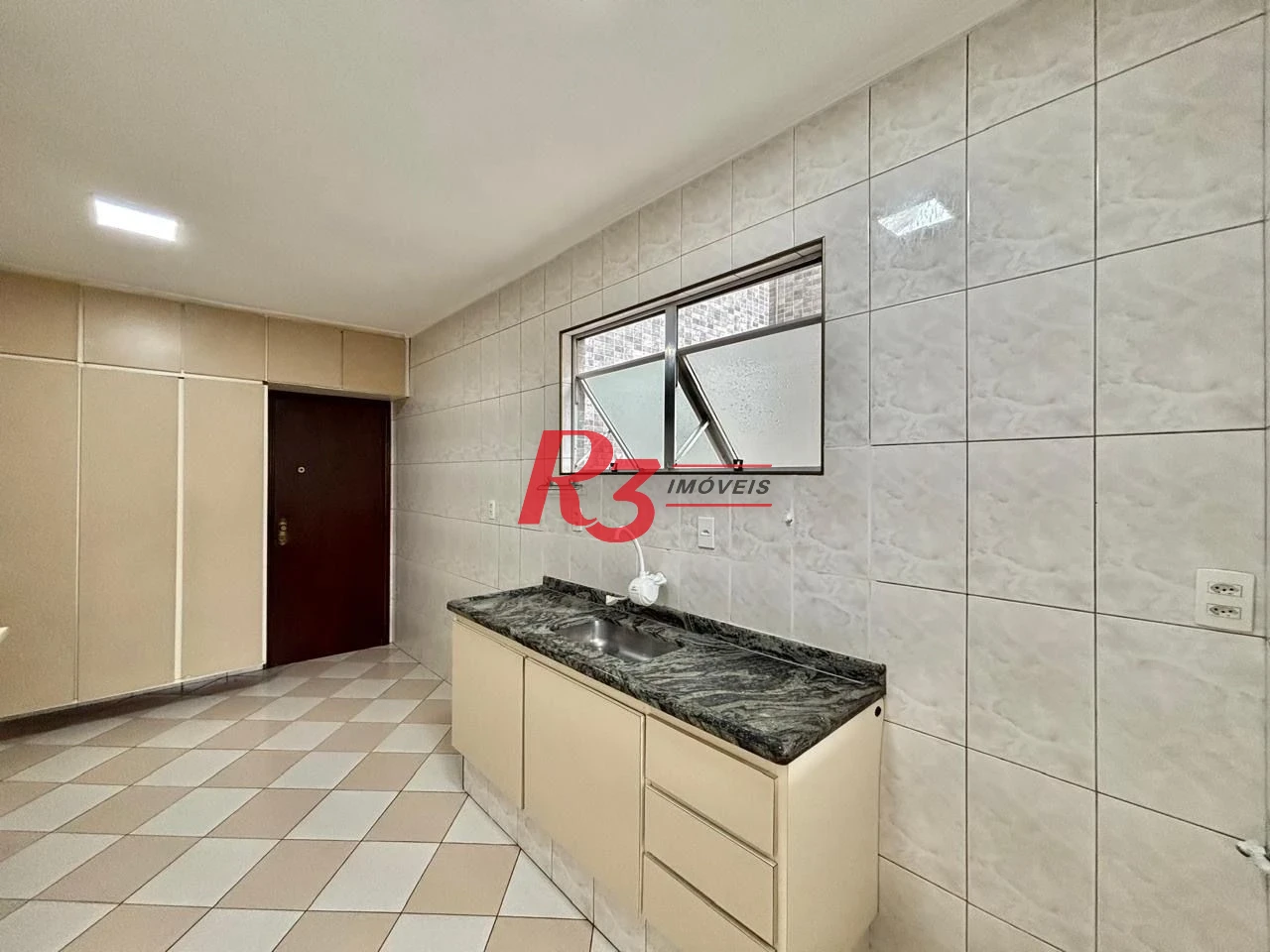 Apartamento à venda, 97 m² por R$ 595.000,00 - Embaré - Santos/SP