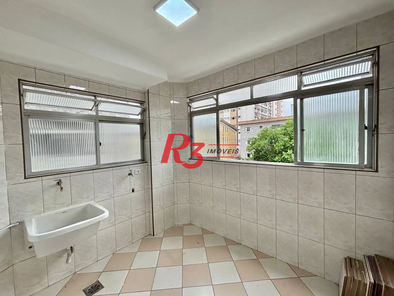 Apartamento à venda, 97 m² por R$ 595.000,00 - Embaré - Santos/SP