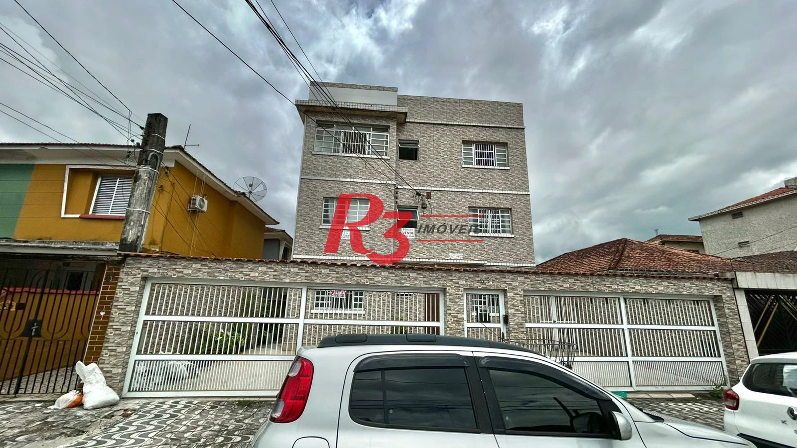 Apartamento com 4 dormitórios à venda, 120 m² por R$ 330.000,00 - Jardim Independência - São Vicente/SP