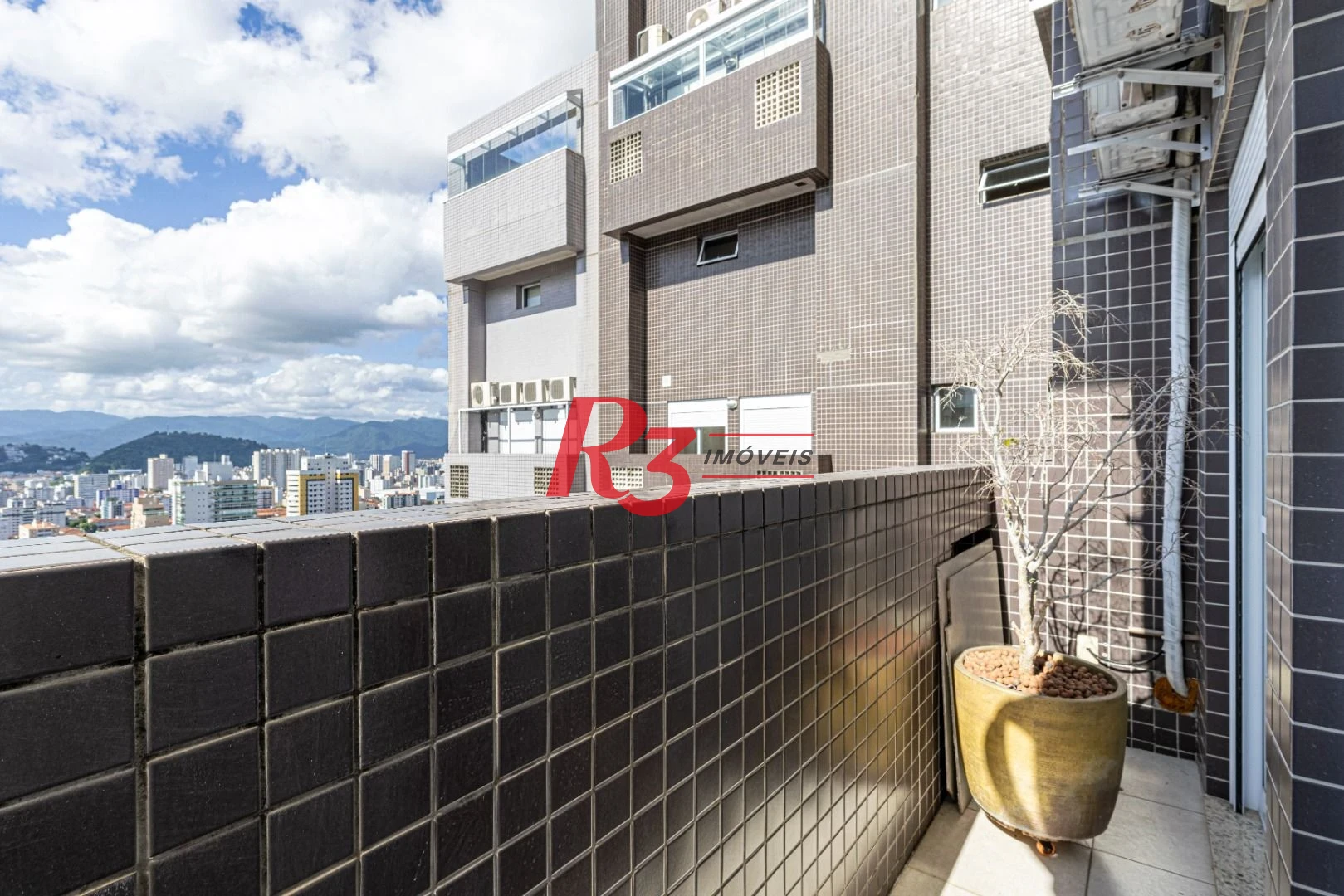 Apartamento Duplex à venda, 157 m² por R$ 1.850.000,00 - Pompéia - Santos/SP
