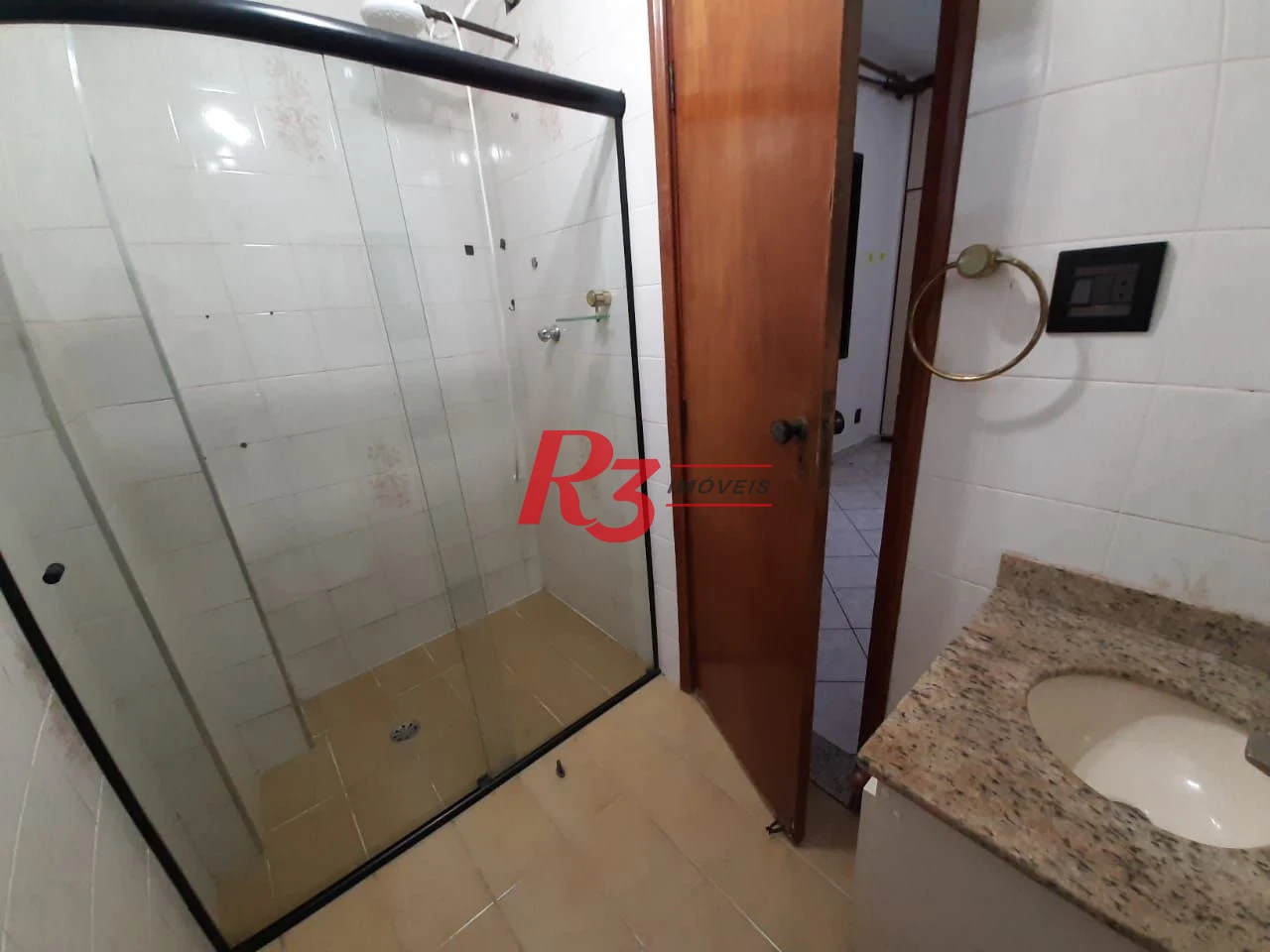 Apartamento com 3 dormitórios à venda, 123 m² por R$ 690.000,00 - Boqueirão - Santos/SP
