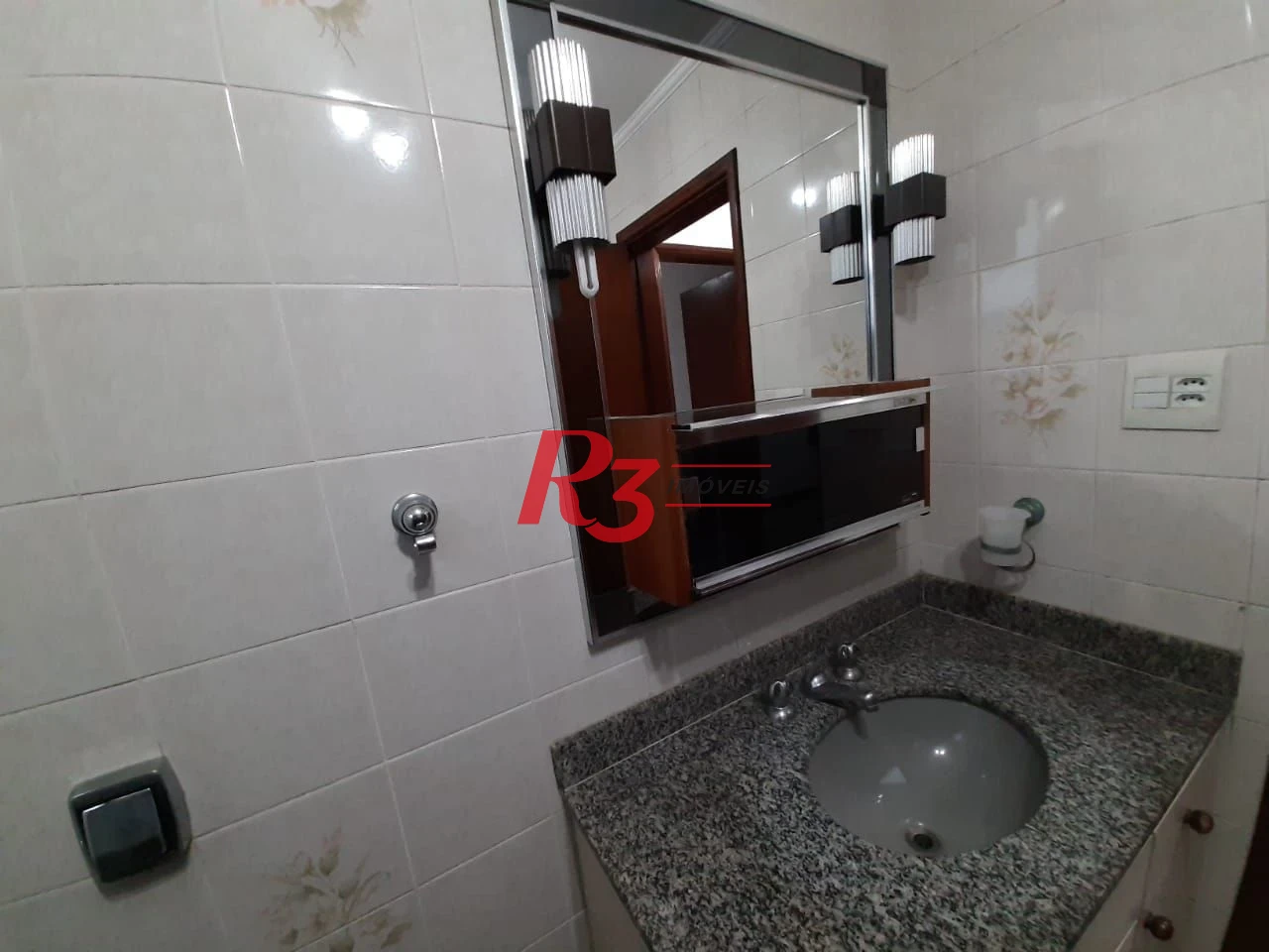 Apartamento com 3 dormitórios à venda, 123 m² por R$ 690.000,00 - Boqueirão - Santos/SP