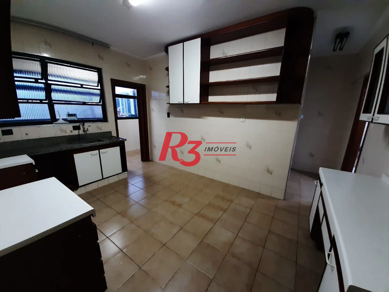 Apartamento com 3 dormitórios à venda, 123 m² por R$ 690.000,00 - Boqueirão - Santos/SP