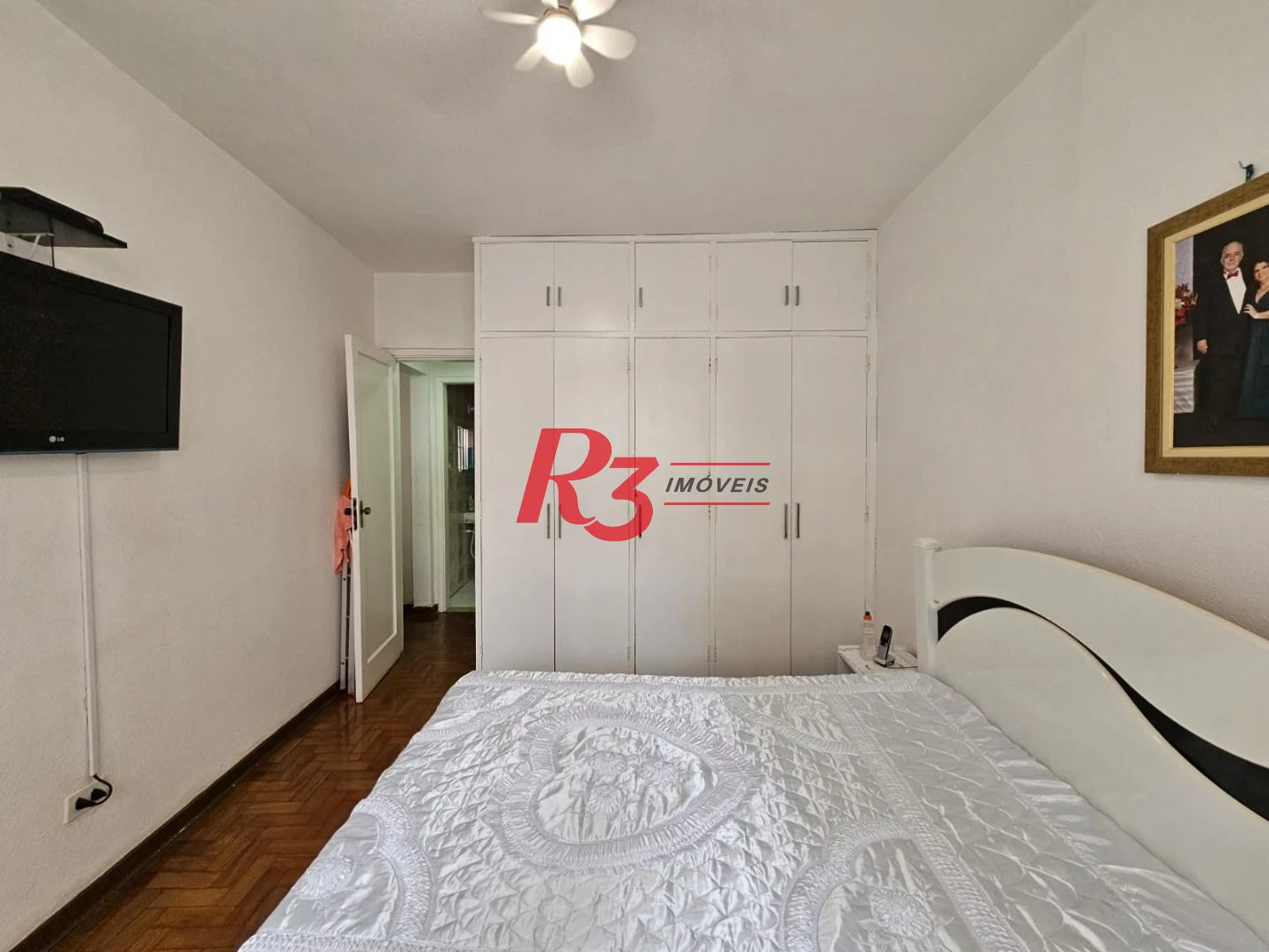 Apartamento com 1 dormitório para alugar, 65 m² por R$ 3.000,00/mês - Gonzaga - Santos/SP